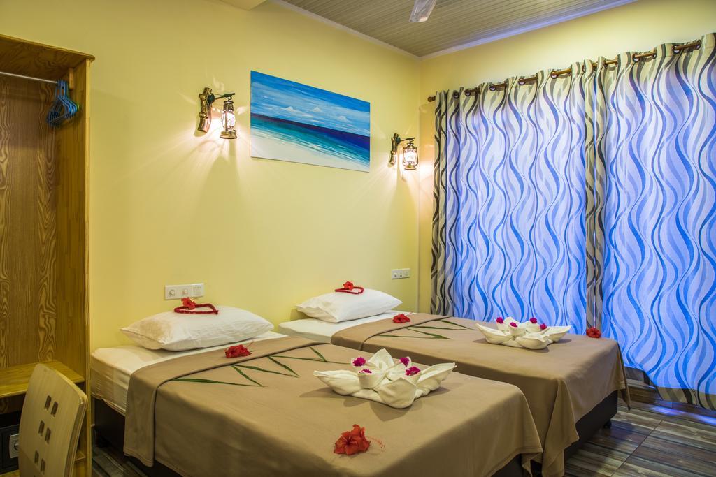 Relax Residence Thoddoo Maldives Exterior photo